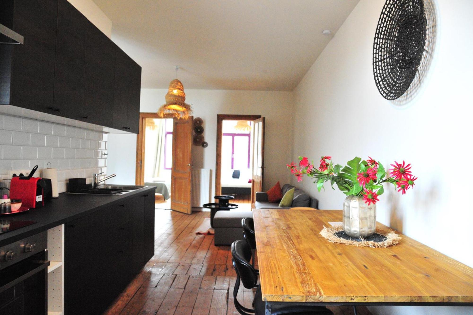 Boho Apartments - 2 Bedrooms แอนต์เวิร์ป ภายนอก รูปภาพ