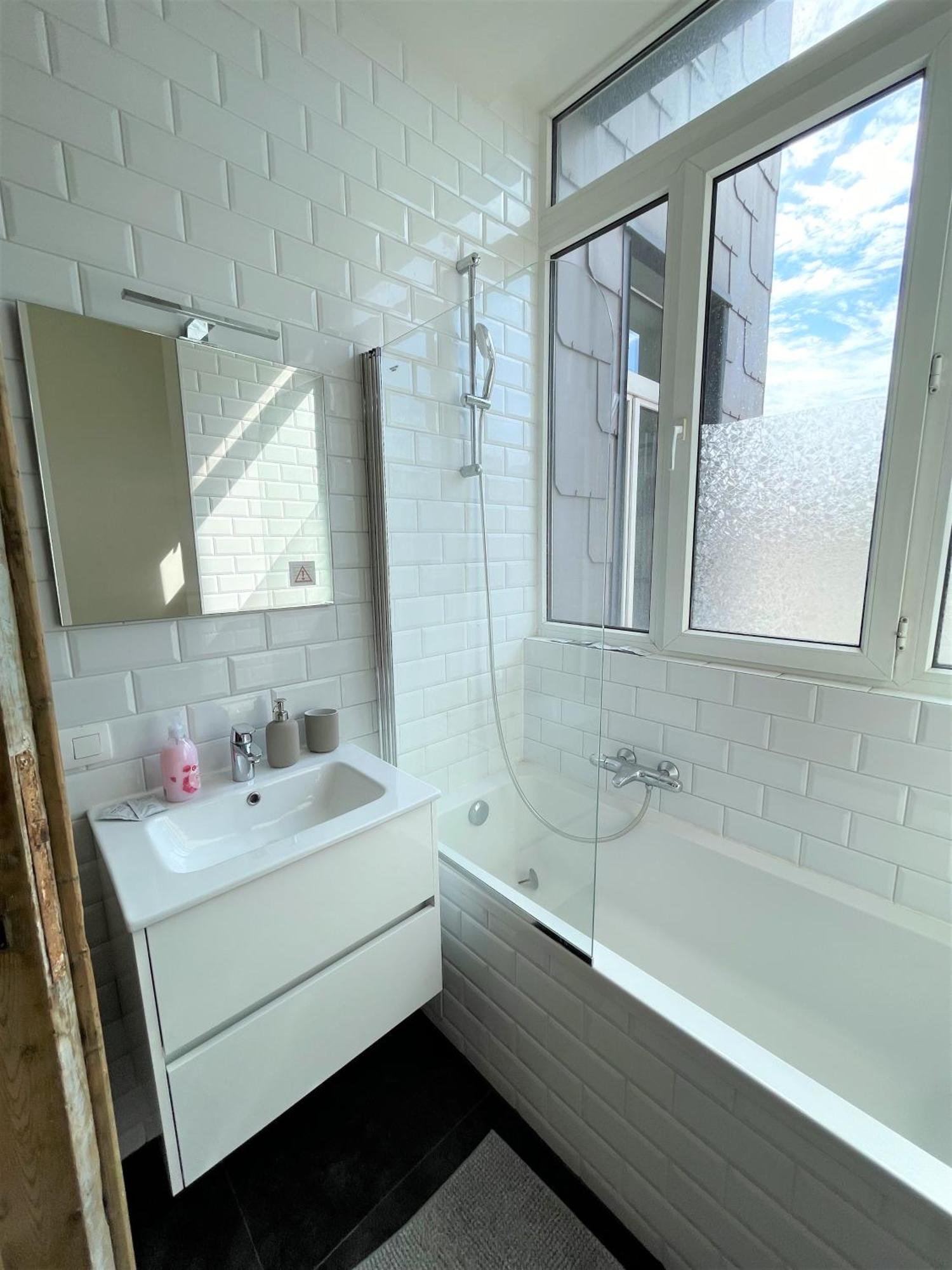 Boho Apartments - 2 Bedrooms แอนต์เวิร์ป ภายนอก รูปภาพ