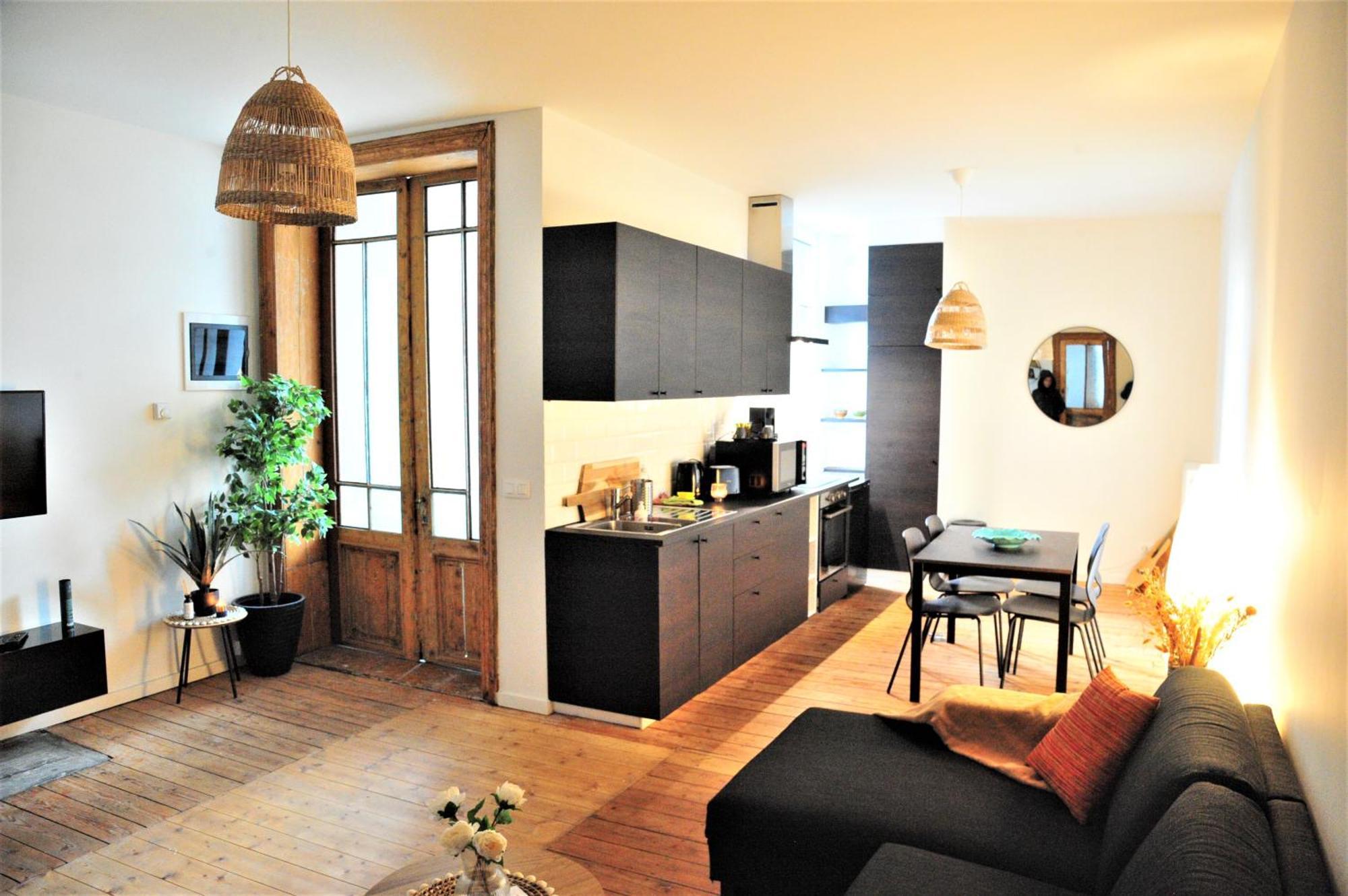 Boho Apartments - 2 Bedrooms แอนต์เวิร์ป ภายนอก รูปภาพ